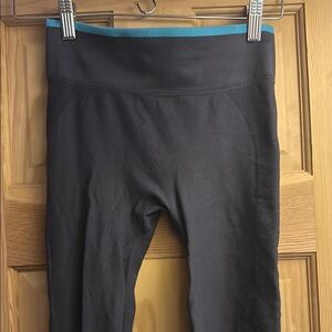 Vs sport Victoria’s Secret sport leggings Pilates grey blue